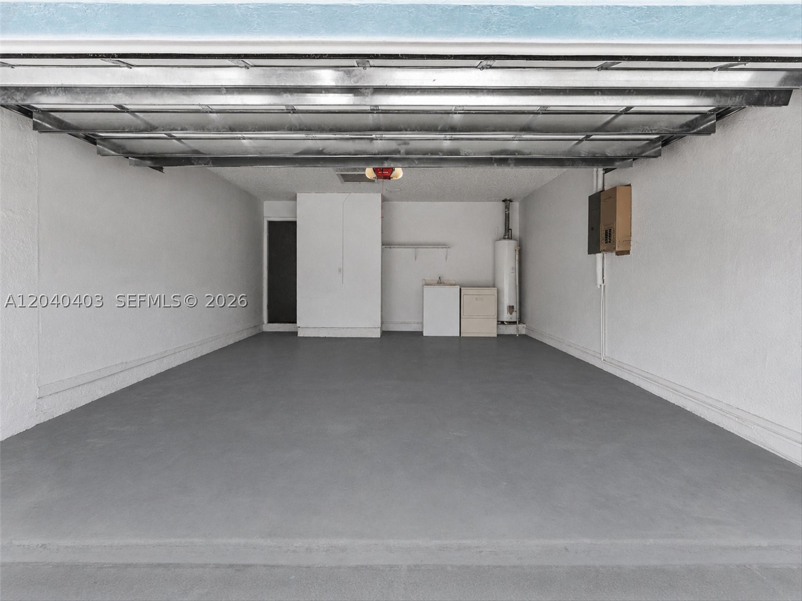 G B ESTATES - Residential