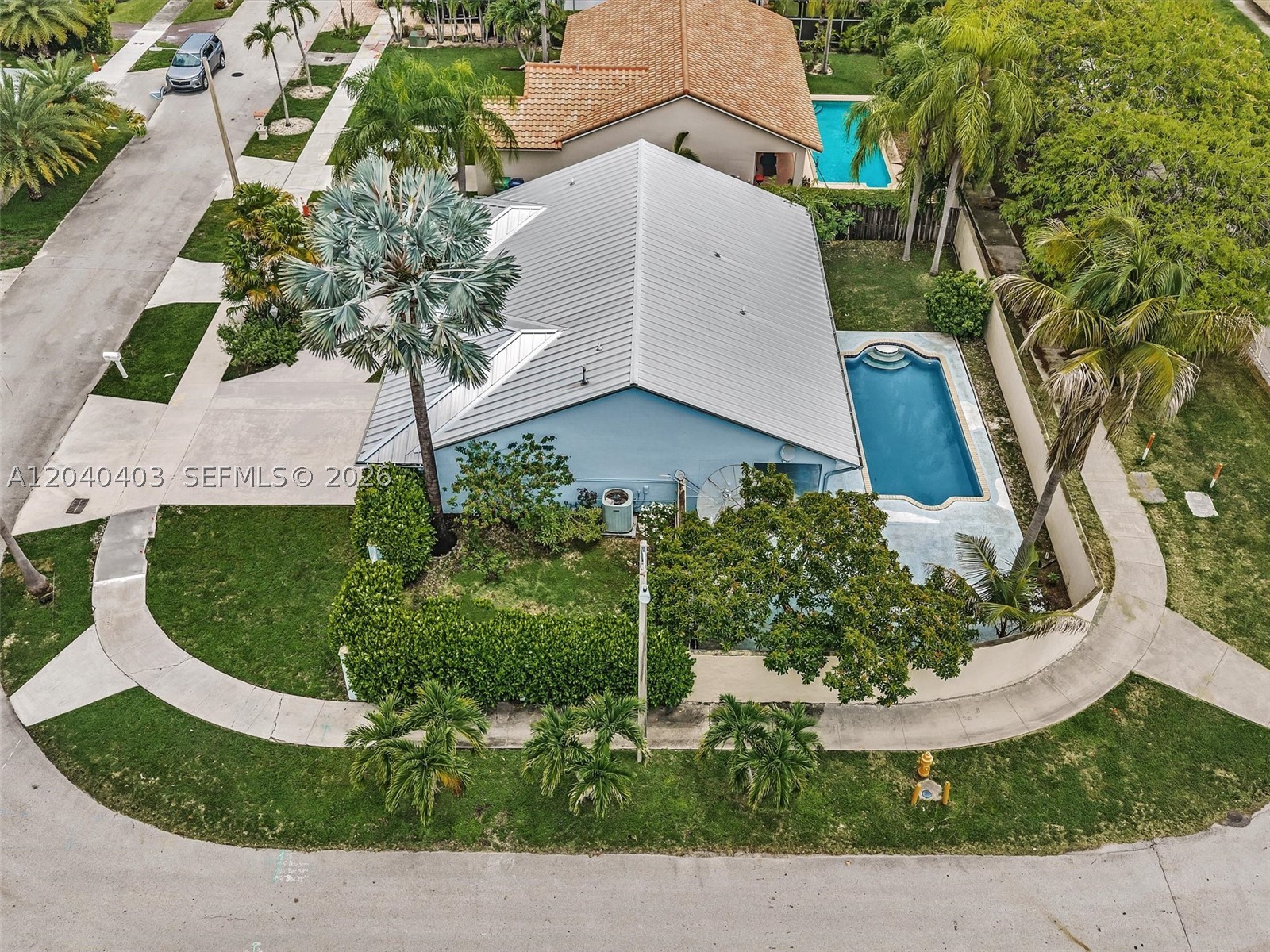 G B ESTATES - Residential