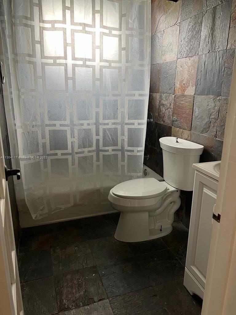 GREYNOLDS ARMS CO-OP APTS - Residential Lease