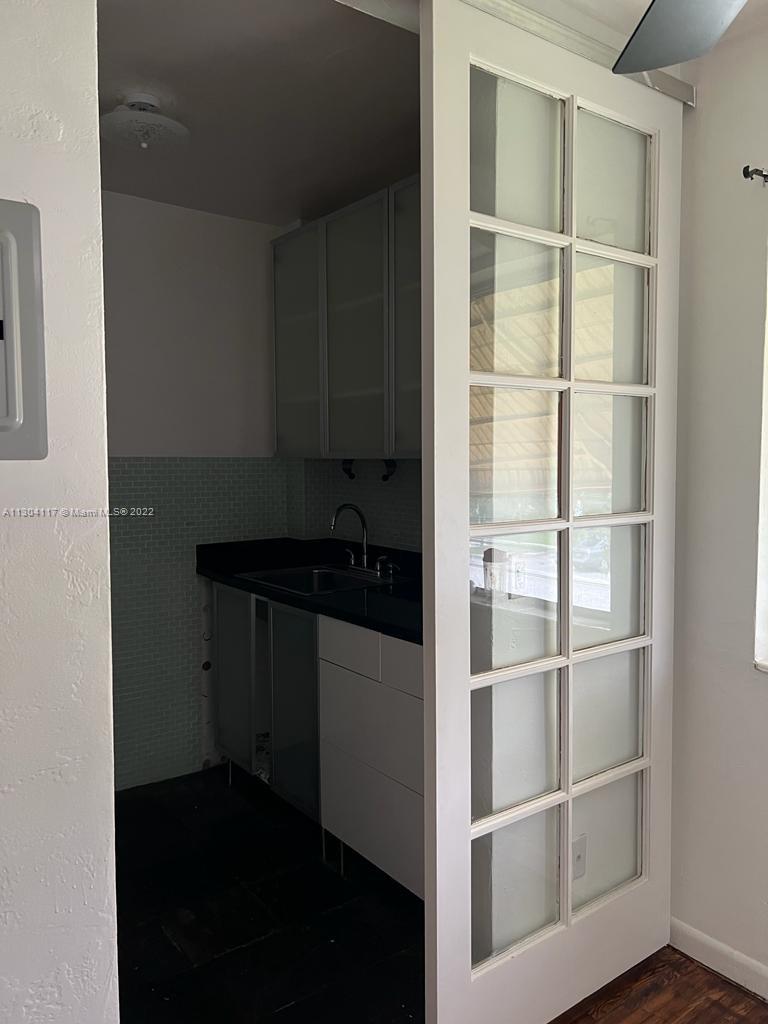 GREYNOLDS ARMS CO-OP APTS - Residential Lease