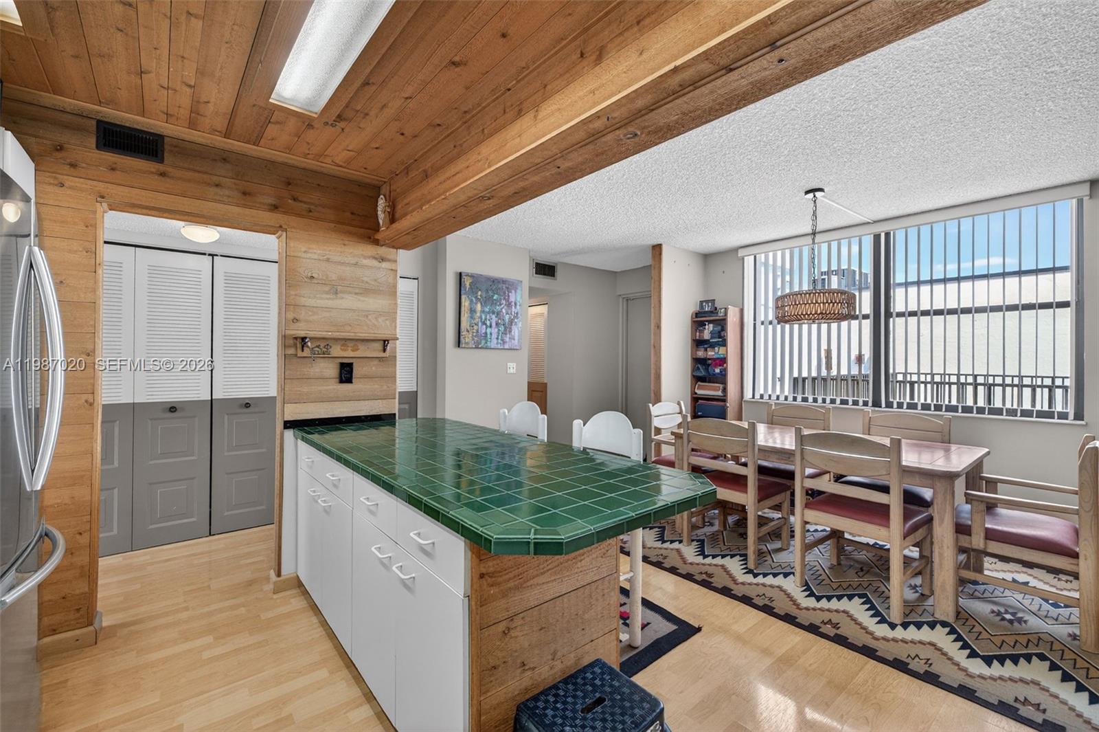 SOUTHVIEW AT AVENTURA CON - Residential