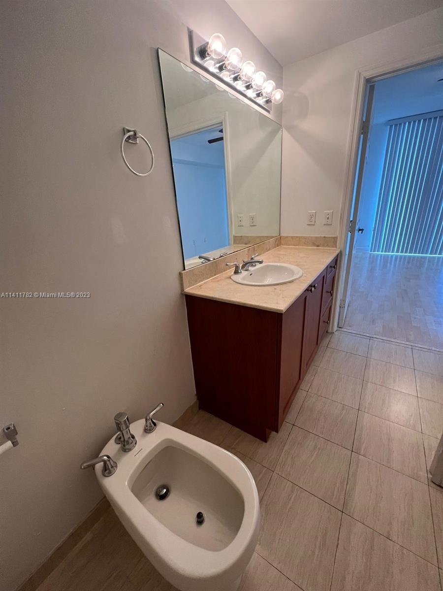 CATALONIA CONDO - Residential Lease