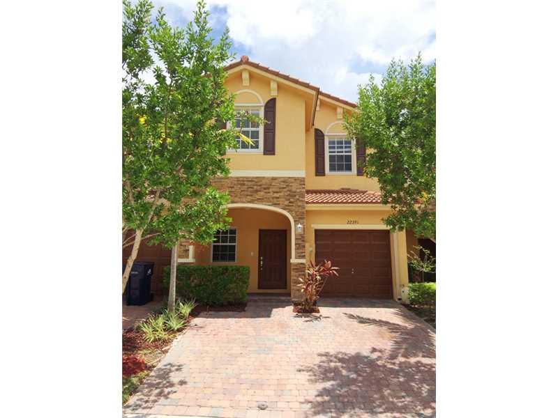 Ellegant unit with wide arch entrance. L-Shape living-dining-family areas. Tankless water heater, indoor washer -dryer. Lovely paved and fenced in backyard. Inside resort style community with gym and huge community pool. Less than 5 minutes from the Turnp ike. Move in ready and easy to show.