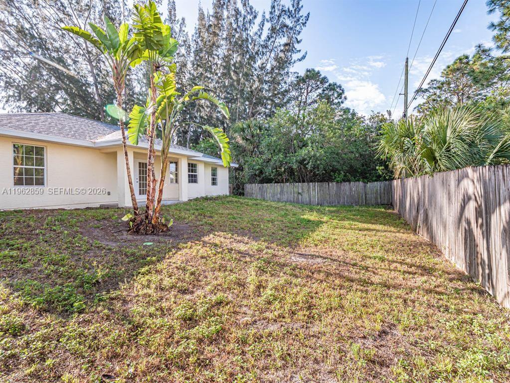 VERO LAKE ESTATES UNIT E - Residential