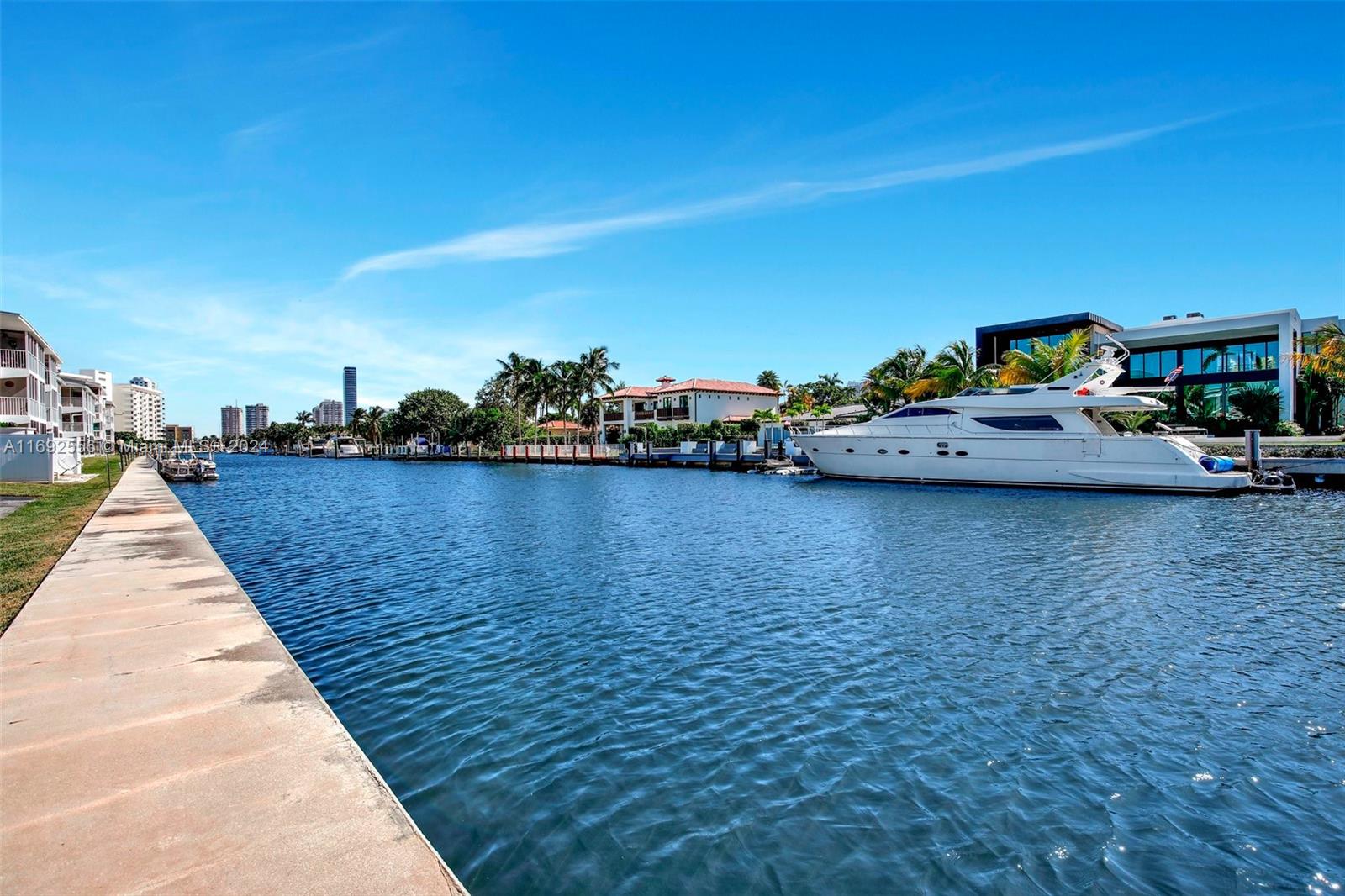ISLE OF PARADISE CO-OP - Residential