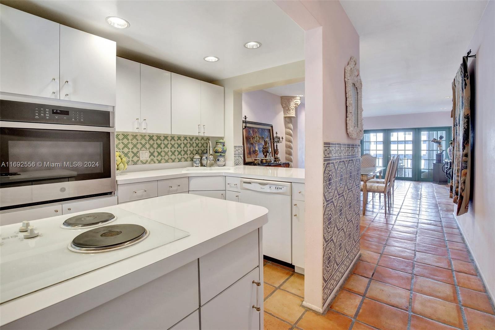 ISLE OF PARADISE CO-OP - Residential