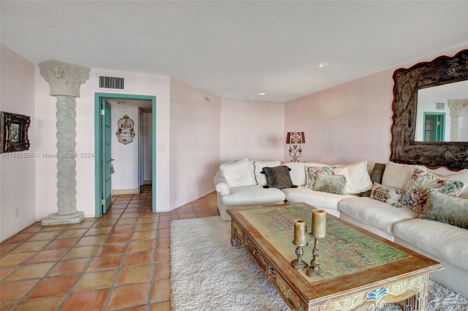 ISLE OF PARADISE CO-OP - Residential