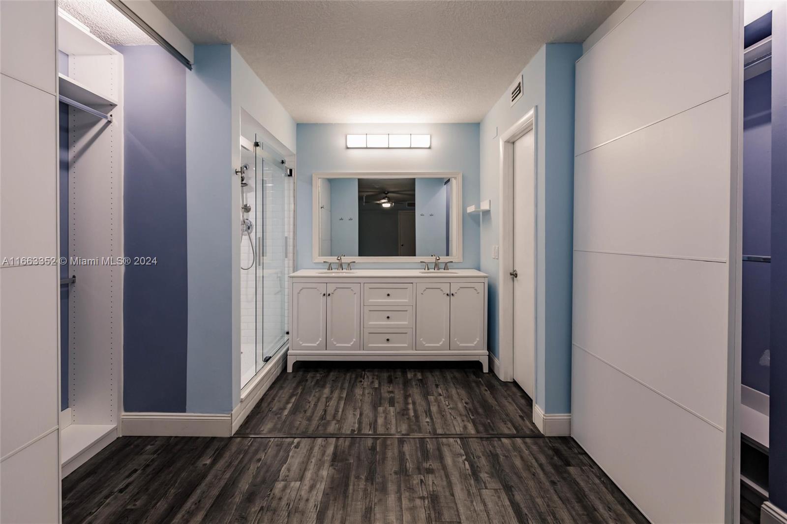 GARDEN LAKES AND GARDEN S - Residential Lease