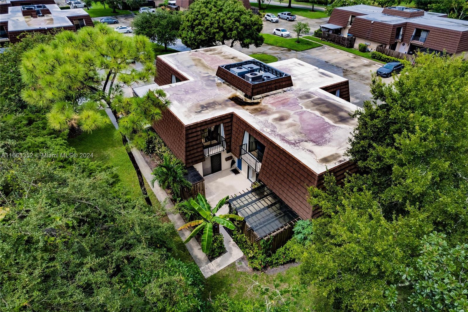 GARDEN LAKES AND GARDEN S - Residential Lease