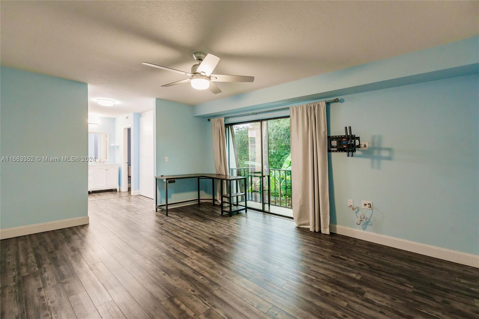 GARDEN LAKES AND GARDEN S - Residential Lease
