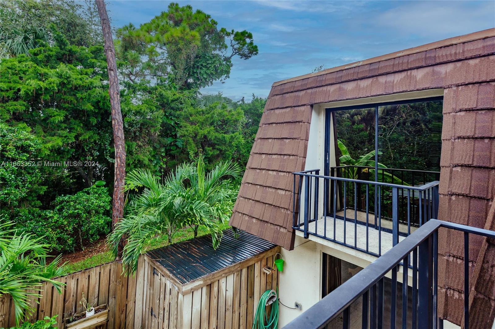 GARDEN LAKES AND GARDEN S - Residential Lease