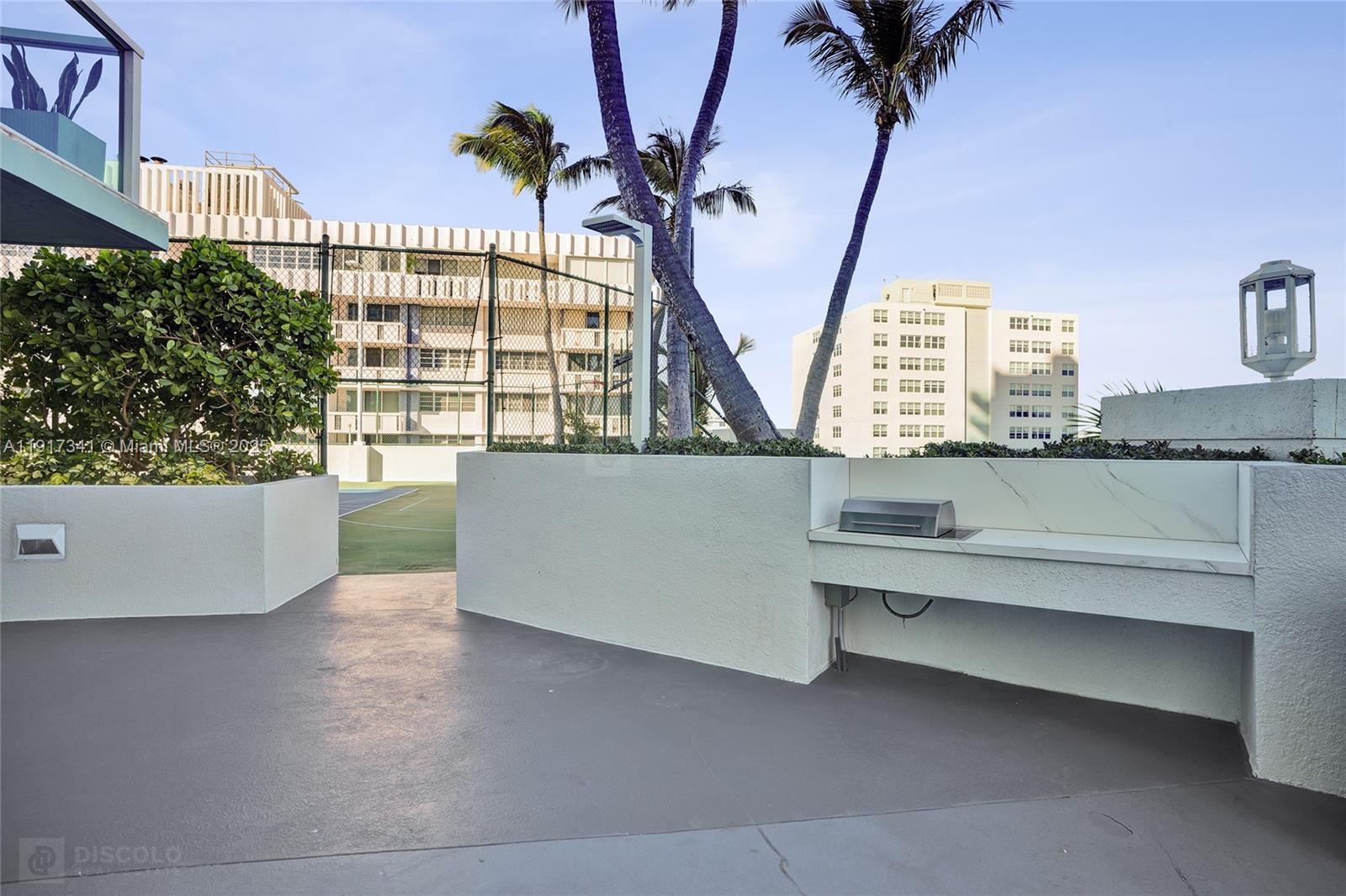 THE FLORIDIAN CONDO - Residential