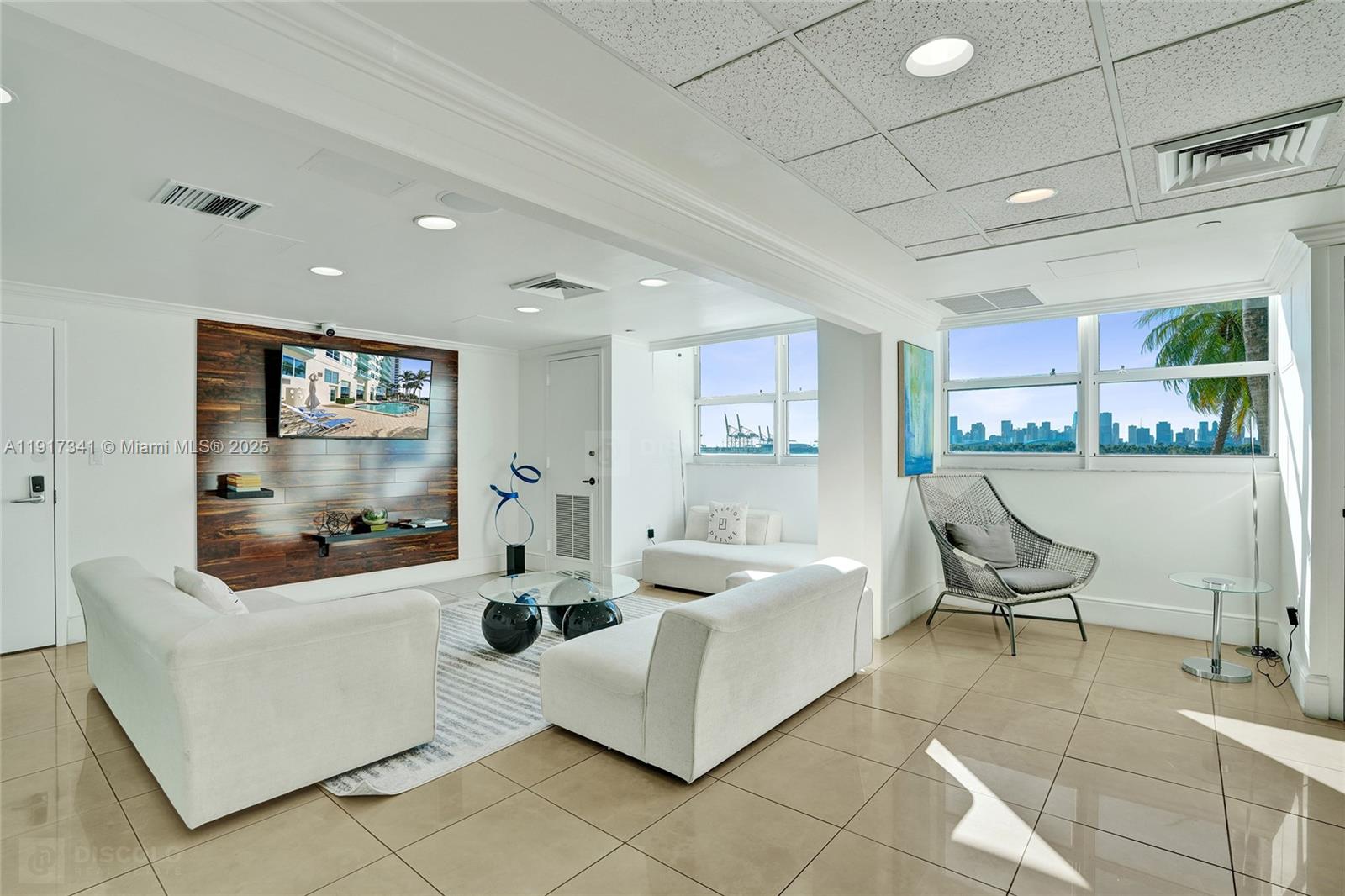 THE FLORIDIAN CONDO - Residential