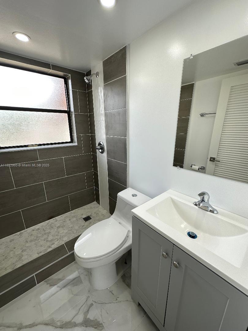 SUZANNE GARDEN APTS CONDO - Residential Lease