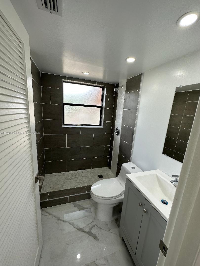 SUZANNE GARDEN APTS CONDO - Residential Lease