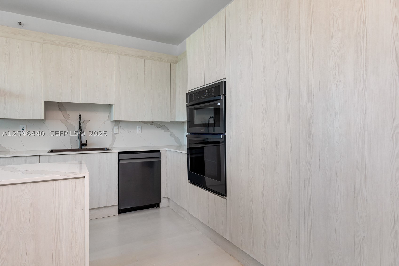 PORTOFINO TOWER CONDO - Residential