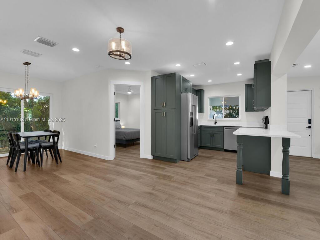 MCGREGOR GROVES - Residential