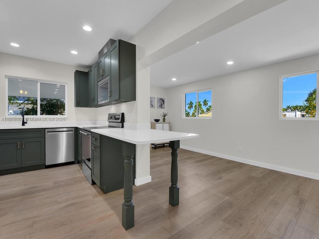 MCGREGOR GROVES - Residential