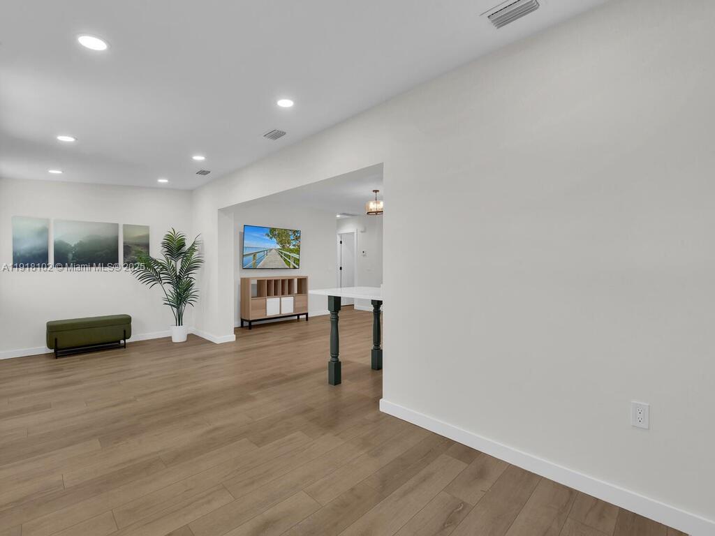 MCGREGOR GROVES - Residential