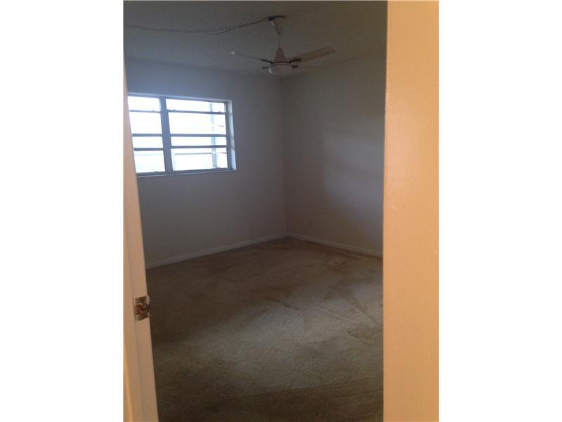 FOURTH GULFSTREAM GARDEN - Residential Lease