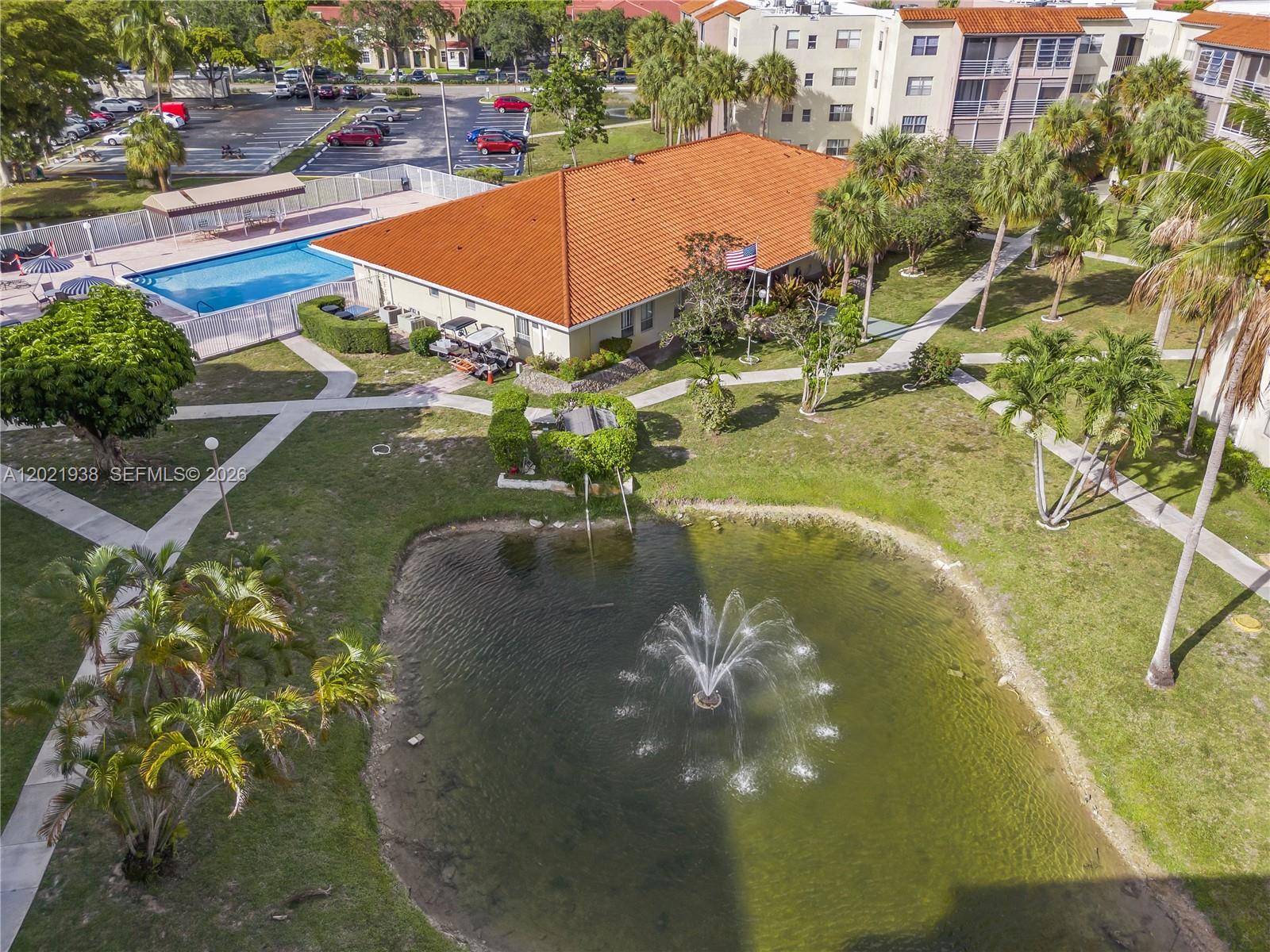 COURTYARDS OF BROWARD COND - Residential
