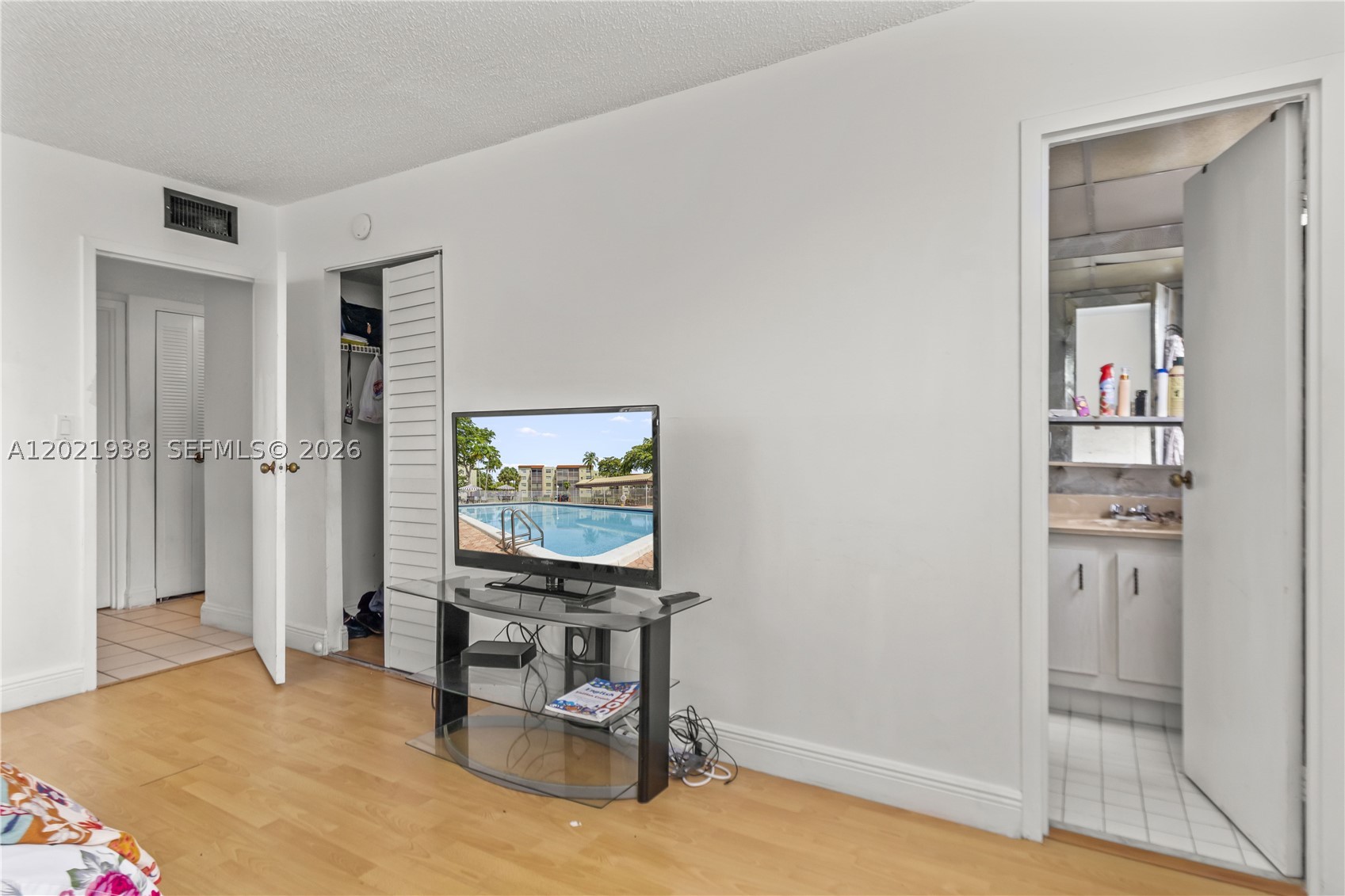 COURTYARDS OF BROWARD COND - Residential