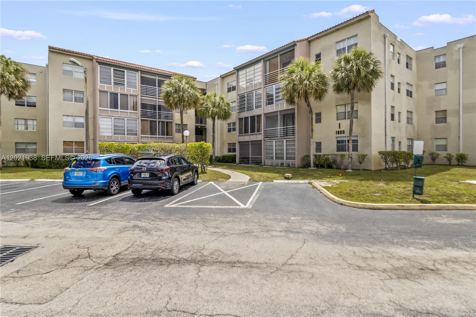 COURTYARDS OF BROWARD COND - Residential