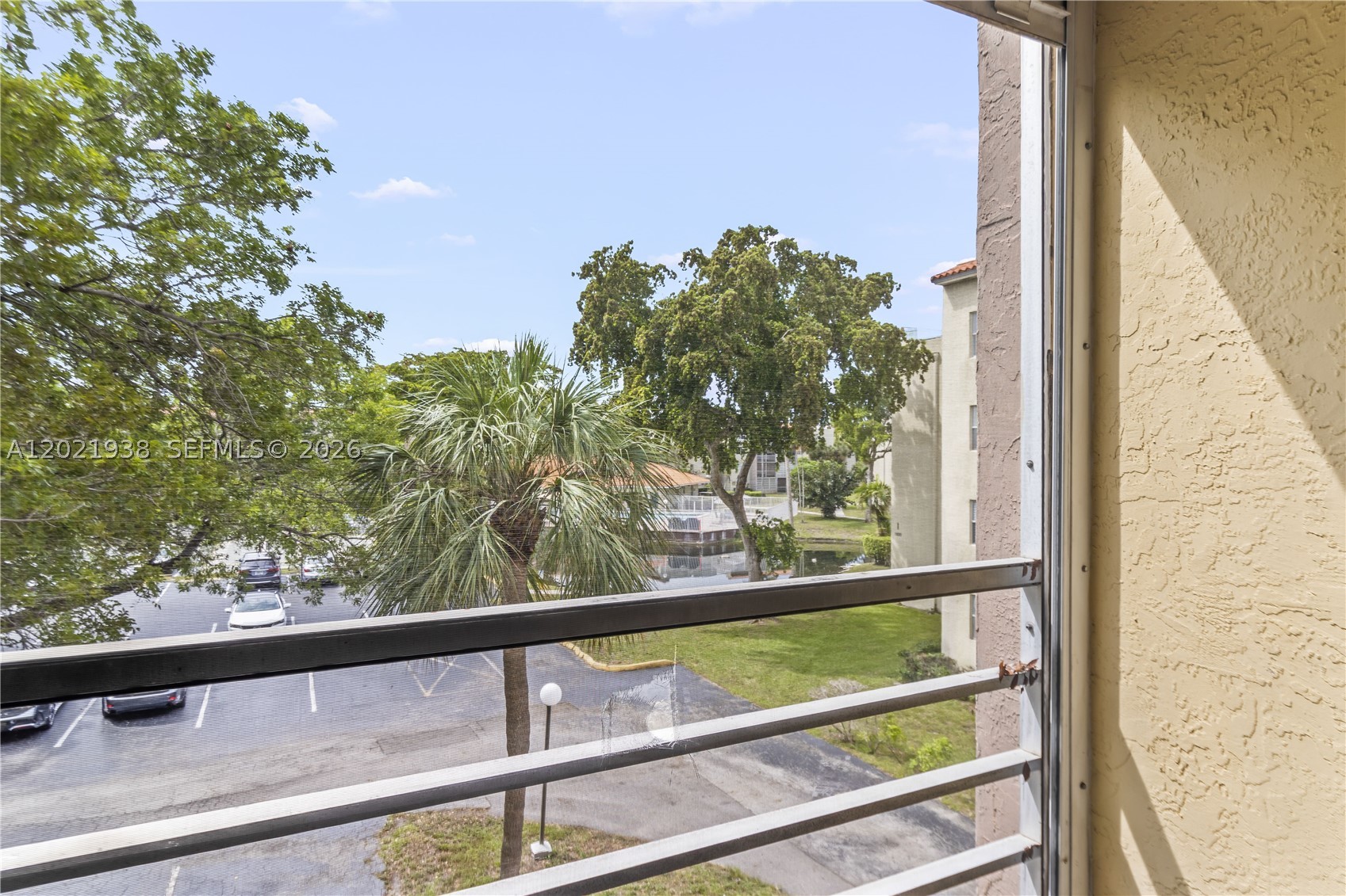 COURTYARDS OF BROWARD COND - Residential