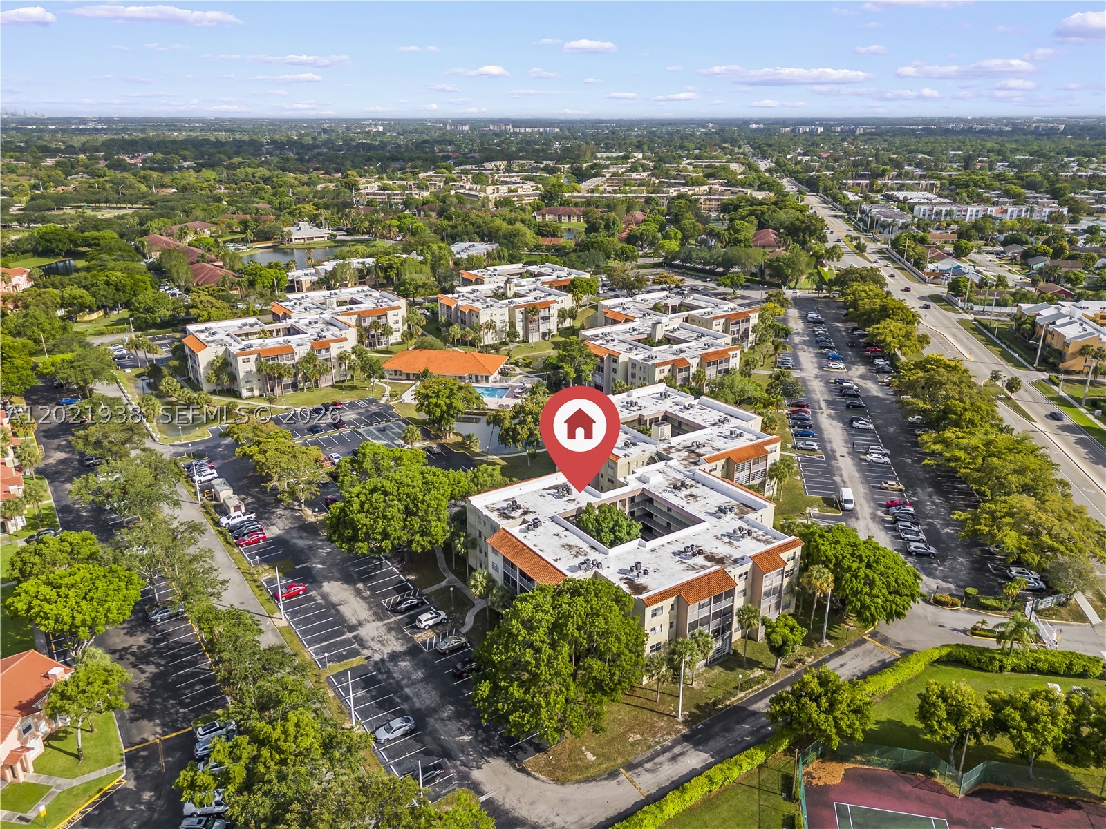 COURTYARDS OF BROWARD COND - Residential