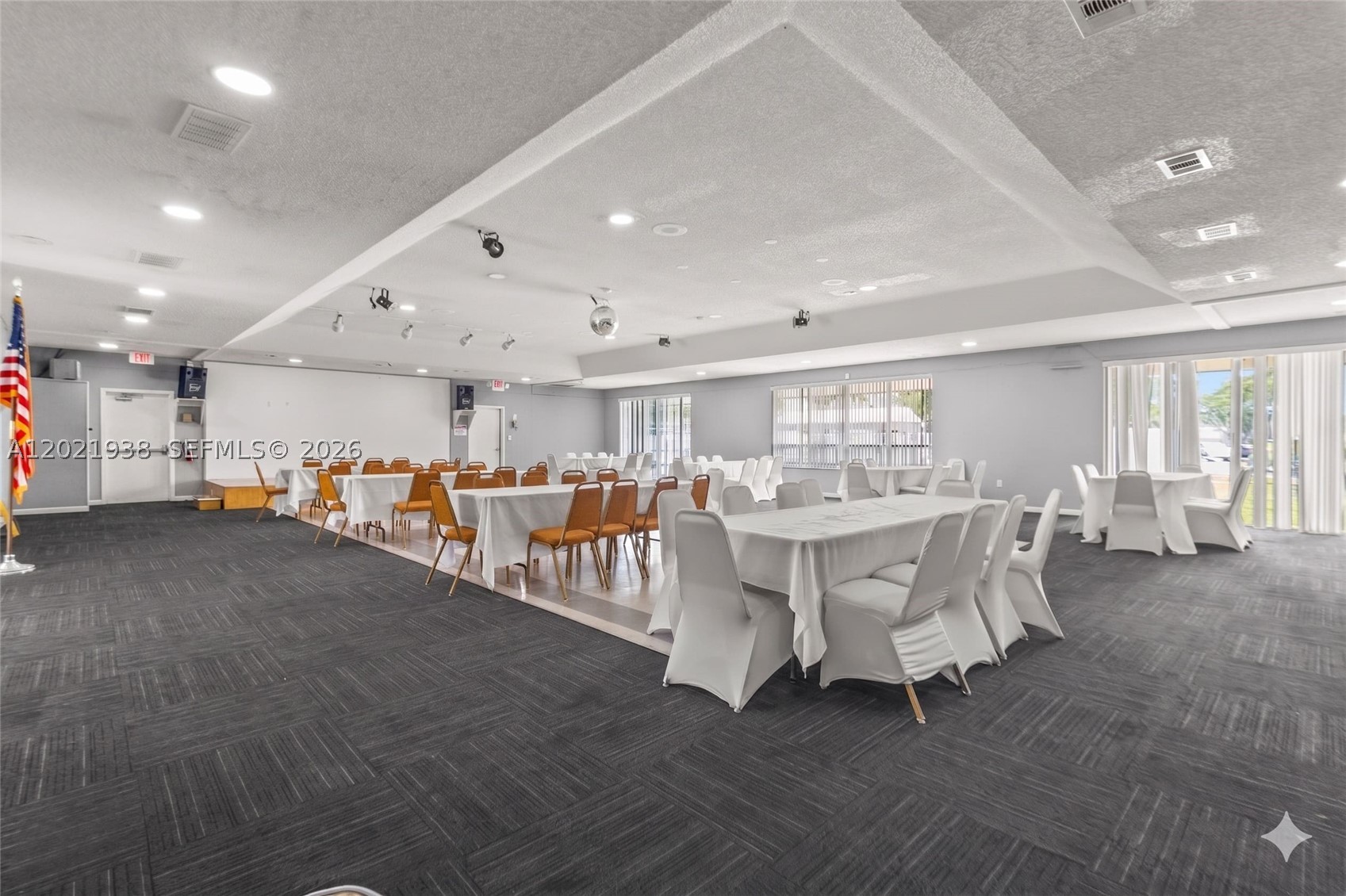 COURTYARDS OF BROWARD COND - Residential