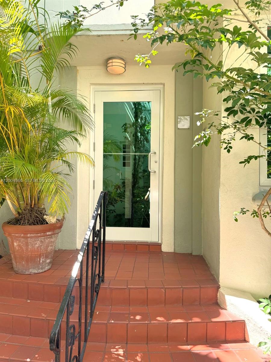 ENCLAVE ON SOUTH BEACH - Residential