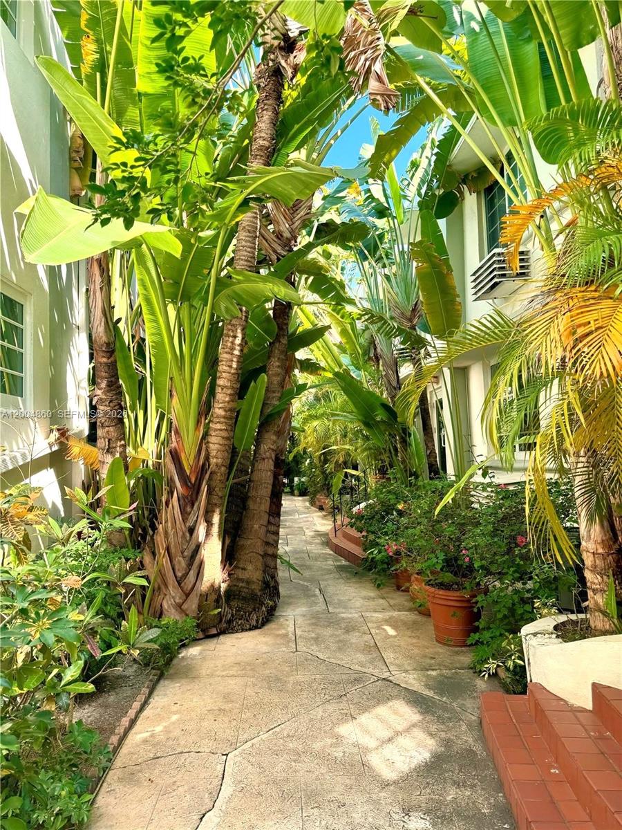 ENCLAVE ON SOUTH BEACH - Residential