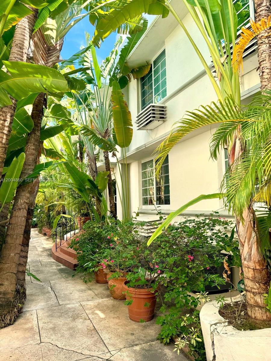 ENCLAVE ON SOUTH BEACH - Residential