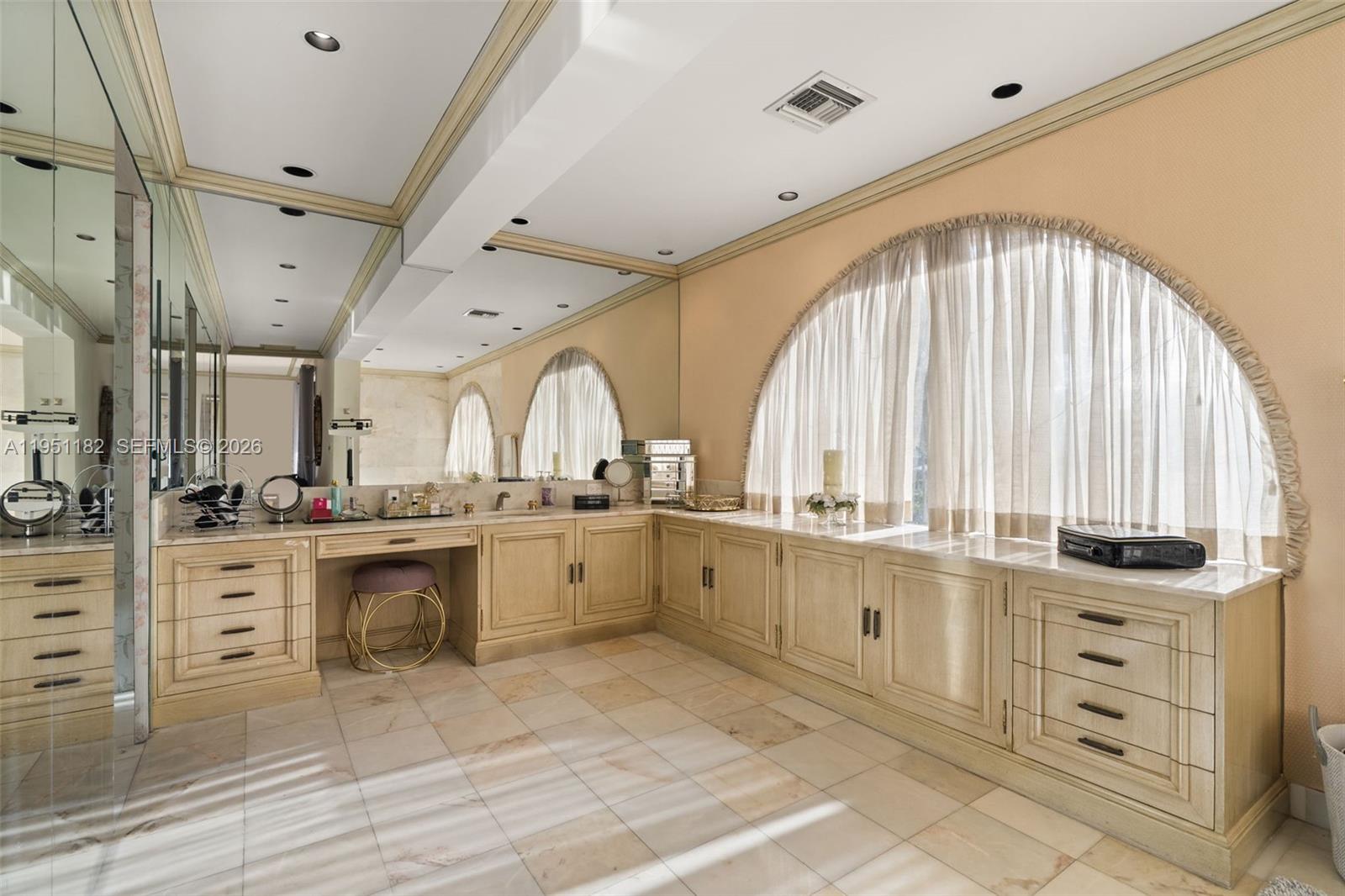 CORAL GABLES RIVIERA SEC - Residential