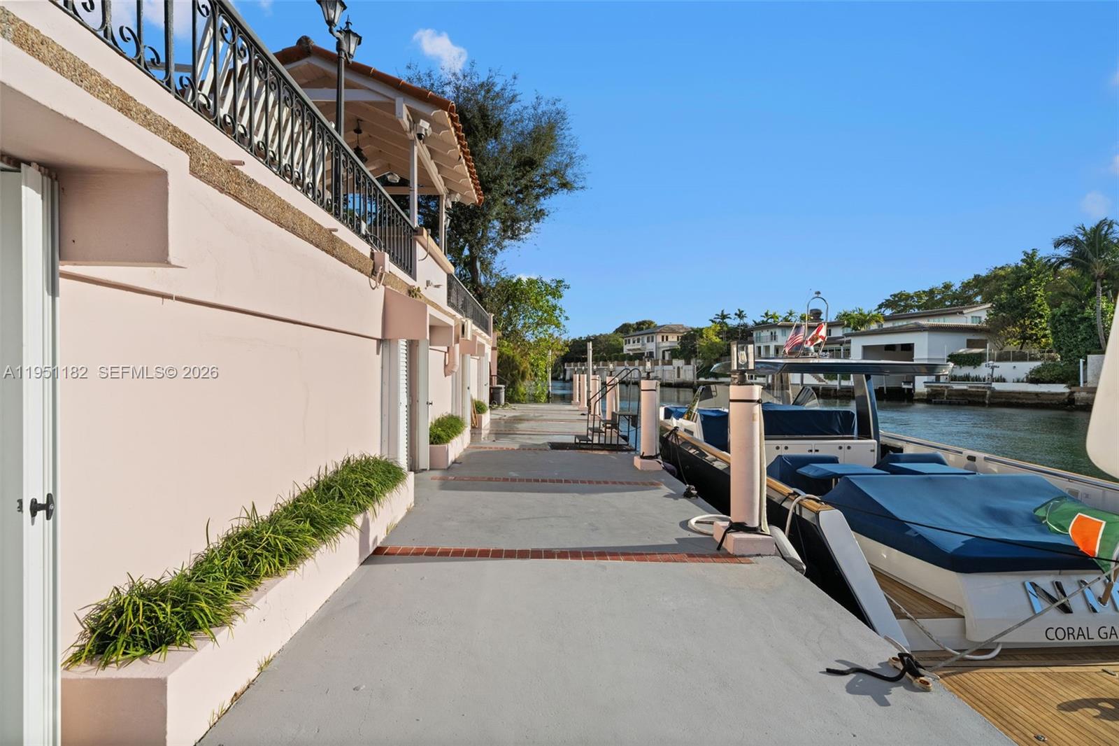 CORAL GABLES RIVIERA SEC - Residential
