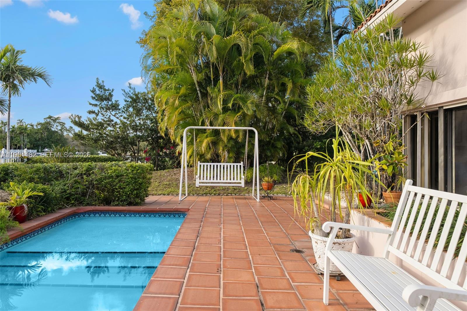 CORAL GABLES RIVIERA SEC - Residential