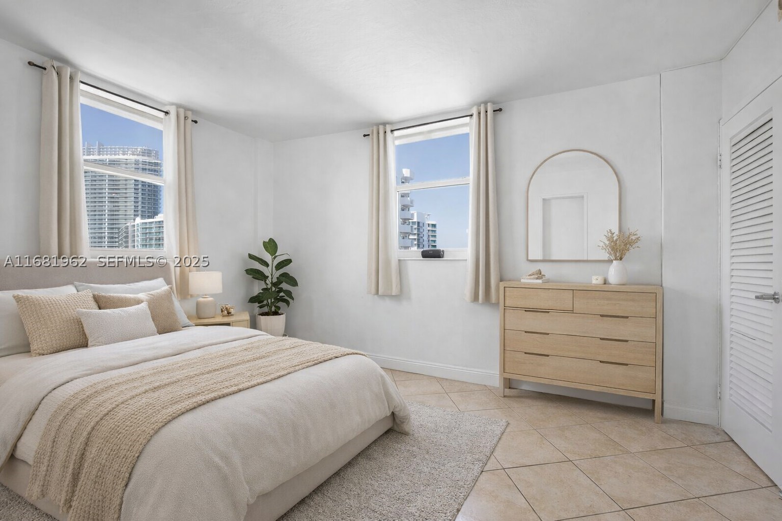 LINCOLN TOWERS CONDO - Residential