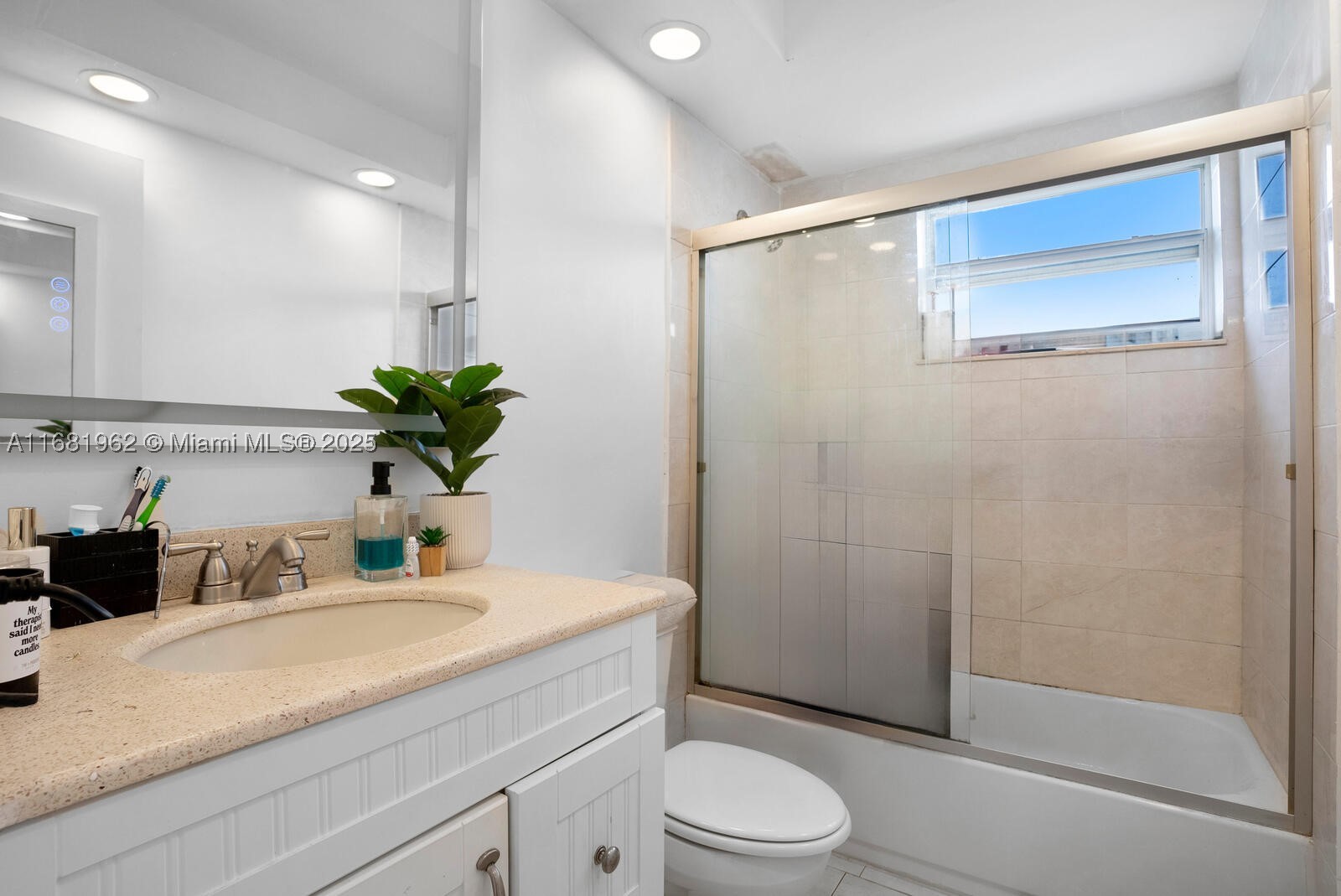 LINCOLN TOWERS CONDO - Residential