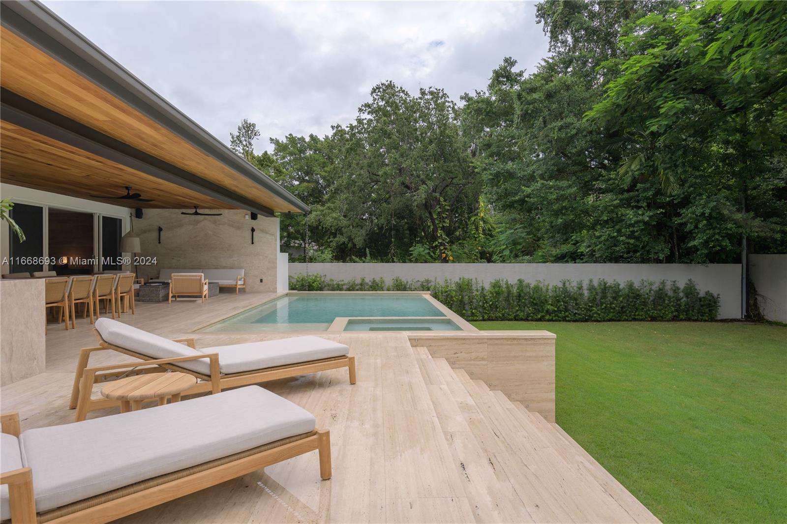 BRICKELLS FLAGLER - Residential