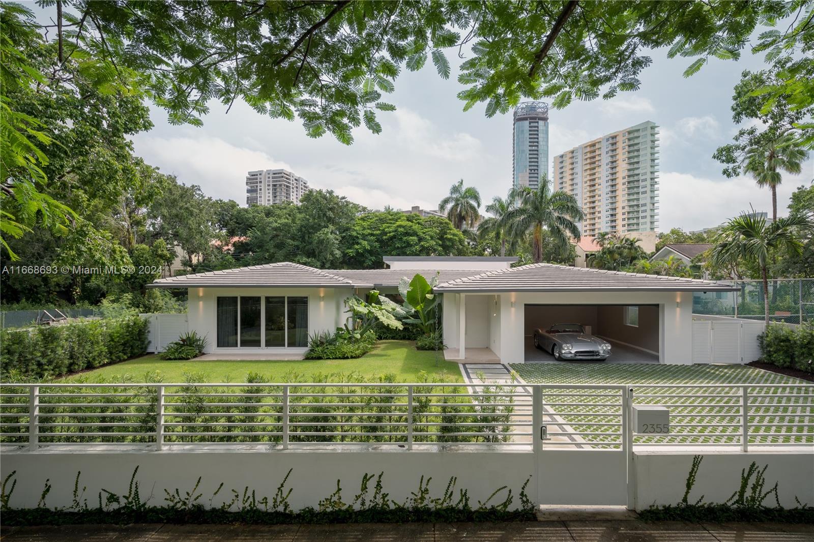 BRICKELLS FLAGLER - Residential