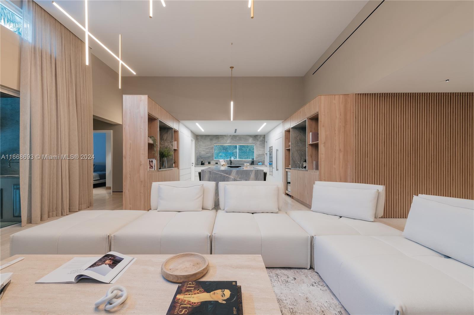 BRICKELLS FLAGLER - Residential