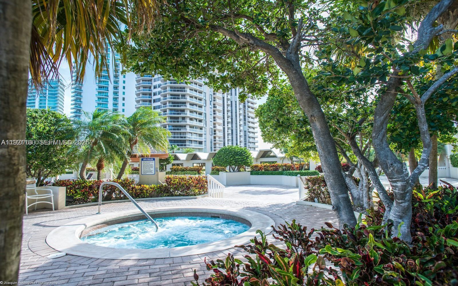 TERRACES NORTH TURNBERRY - Residential