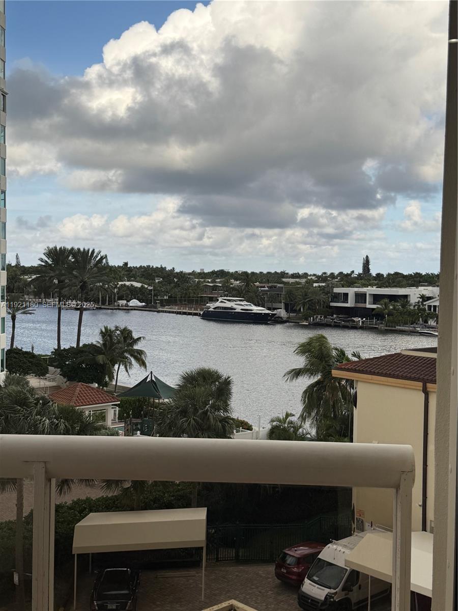TERRACES NORTH TURNBERRY - Residential
