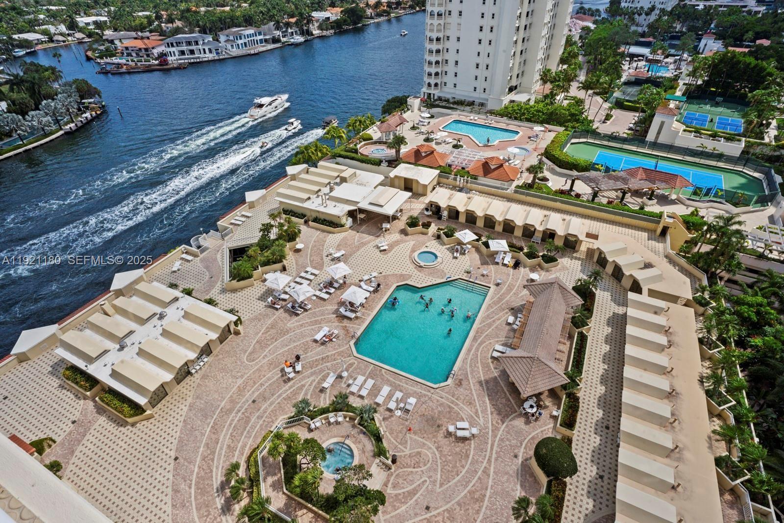 TERRACES NORTH TURNBERRY - Residential