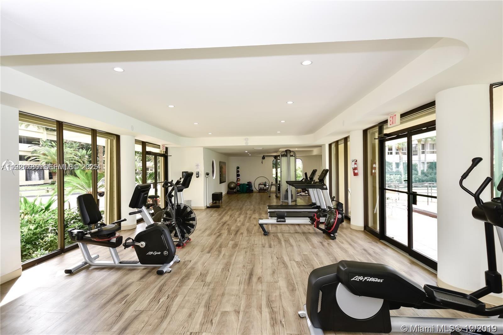 TERRACES NORTH TURNBERRY - Residential