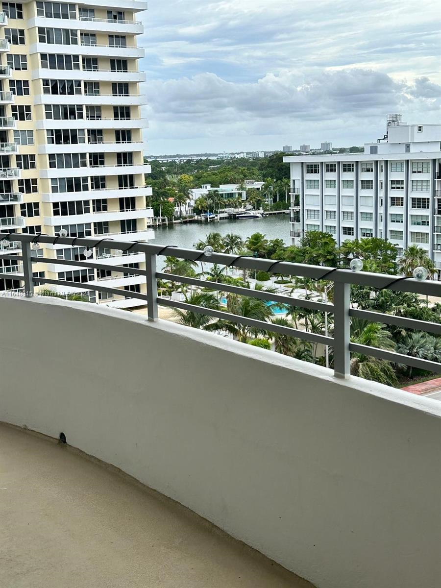 OCEANSIDE PLAZA CONDO - Residential