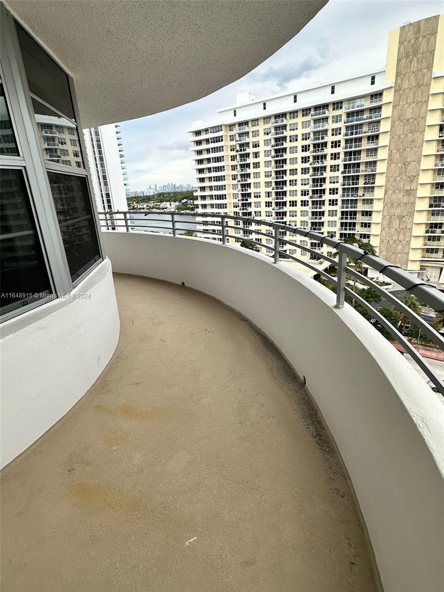 OCEANSIDE PLAZA CONDO - Residential