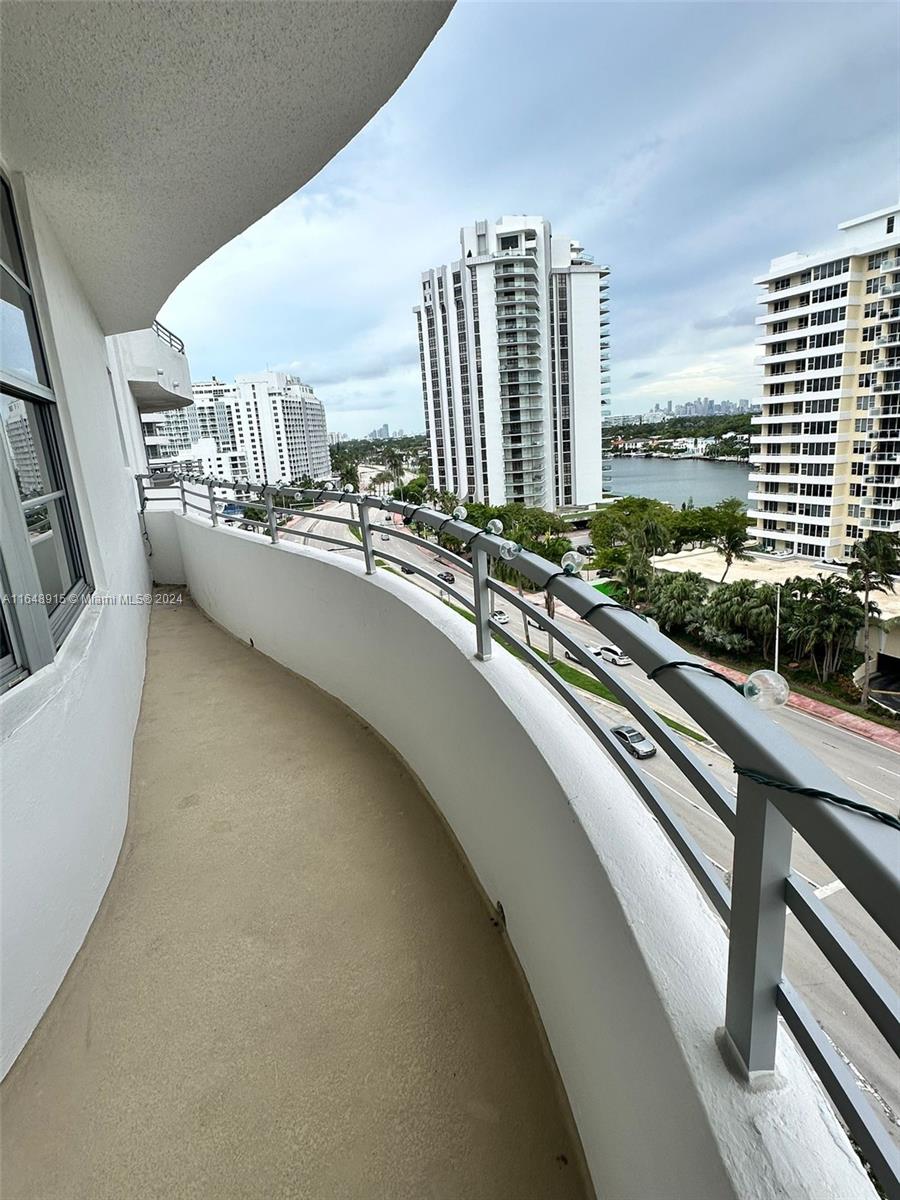 OCEANSIDE PLAZA CONDO - Residential