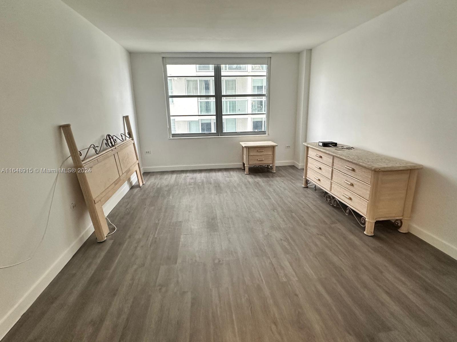 OCEANSIDE PLAZA CONDO - Residential