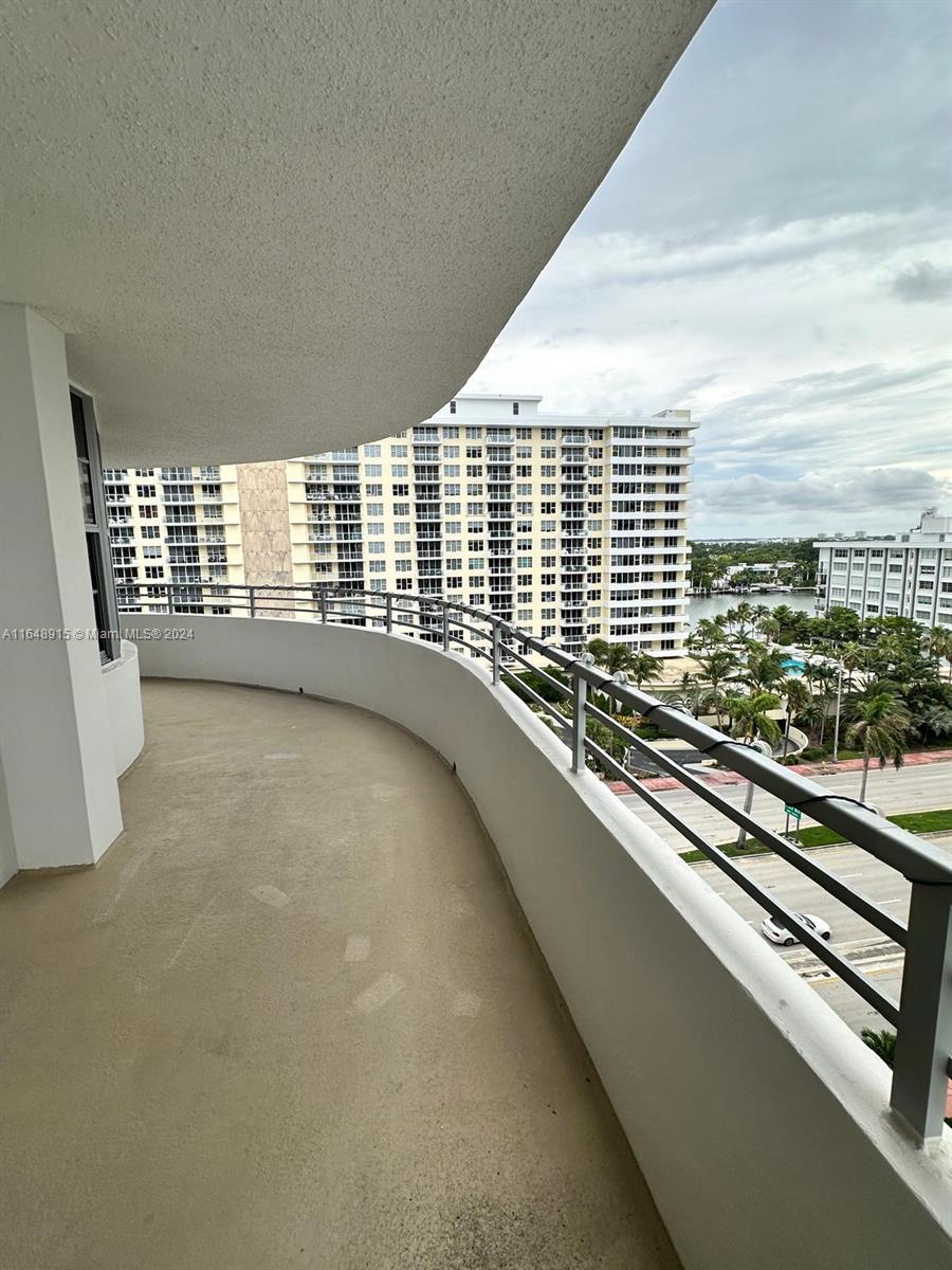 OCEANSIDE PLAZA CONDO - Residential